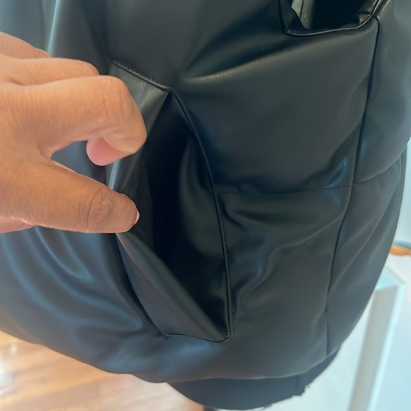 Zara puffer faux vest women’s - Picture 4 of 8